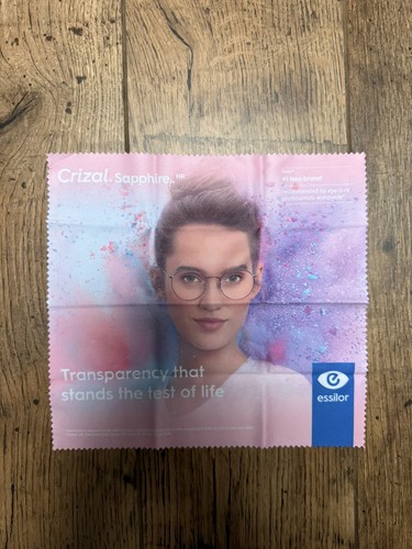 Essilor premium lens cleaning - essilor,